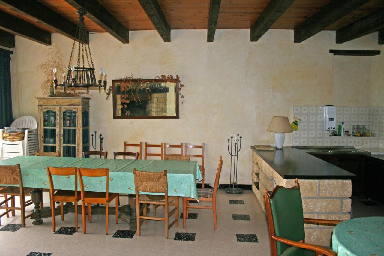 Mas Des Tours Chambre D'Hotes Tornac Exteriör bild