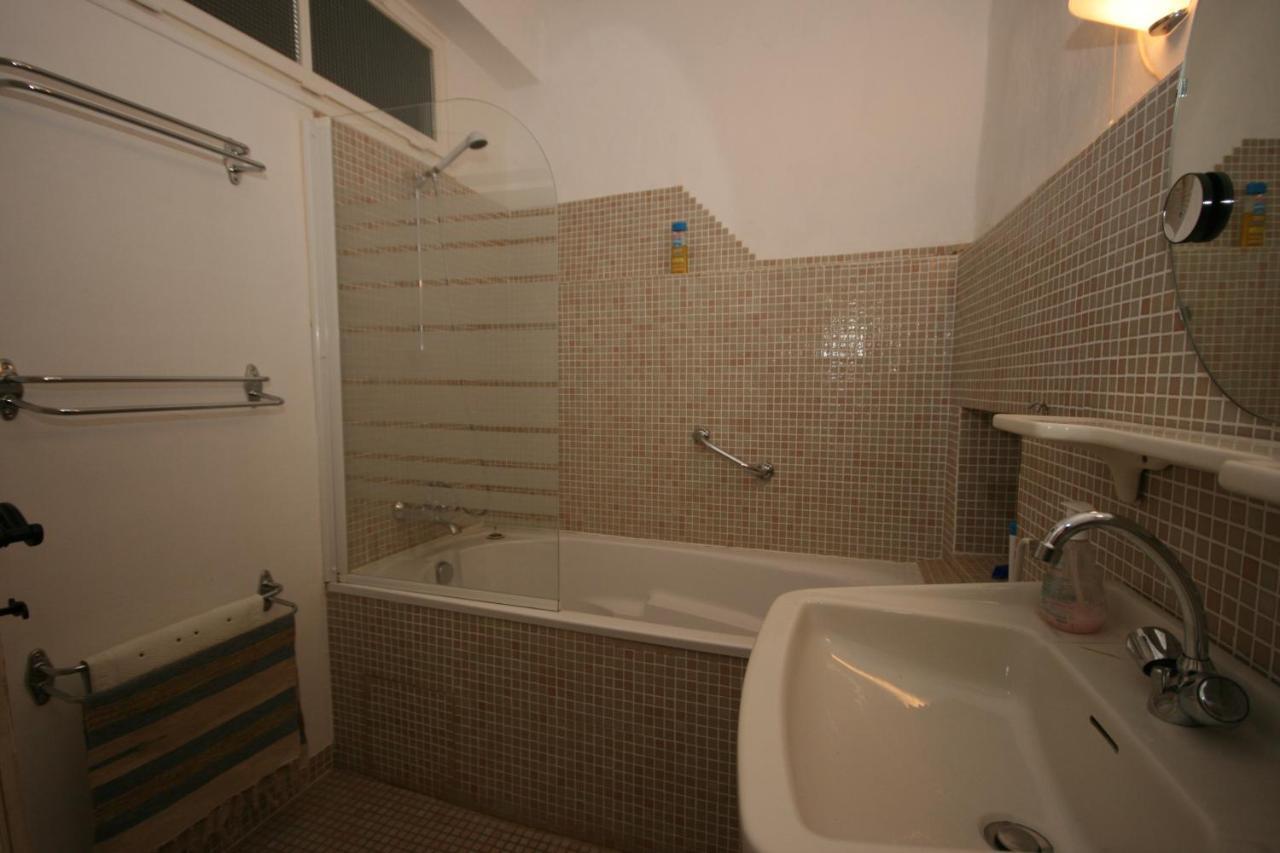 Mas Des Tours Chambre D'Hotes Tornac Exteriör bild